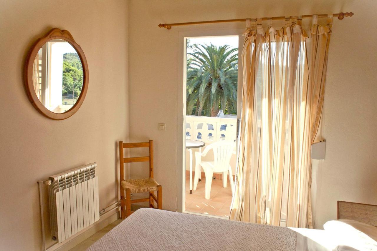 Fonda Las Palmeras Font de sa Cala Buitenkant foto
